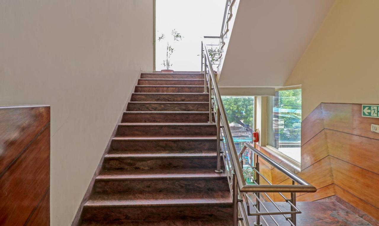 Treebo Galaxy Rooms نيودلهي المظهر الخارجي الصورة