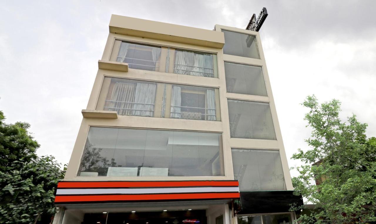 Treebo Galaxy Rooms نيودلهي المظهر الخارجي الصورة